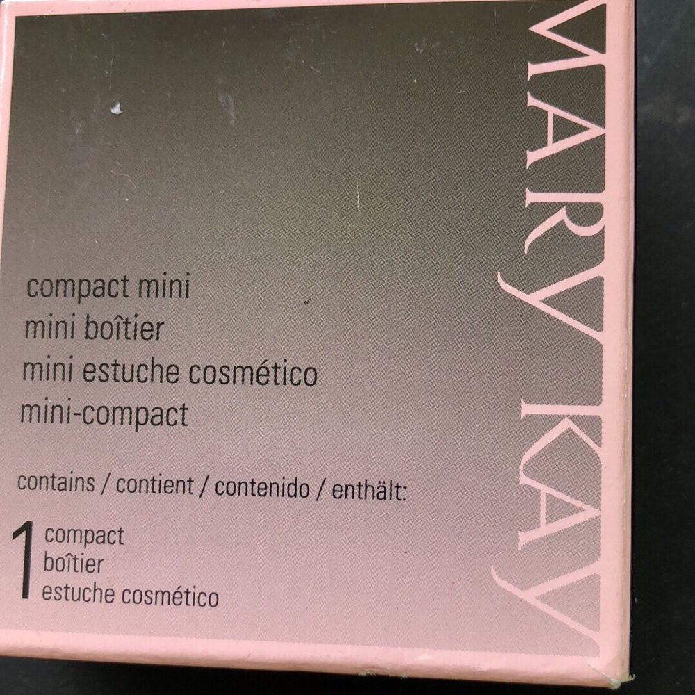 Mary Kay compact container